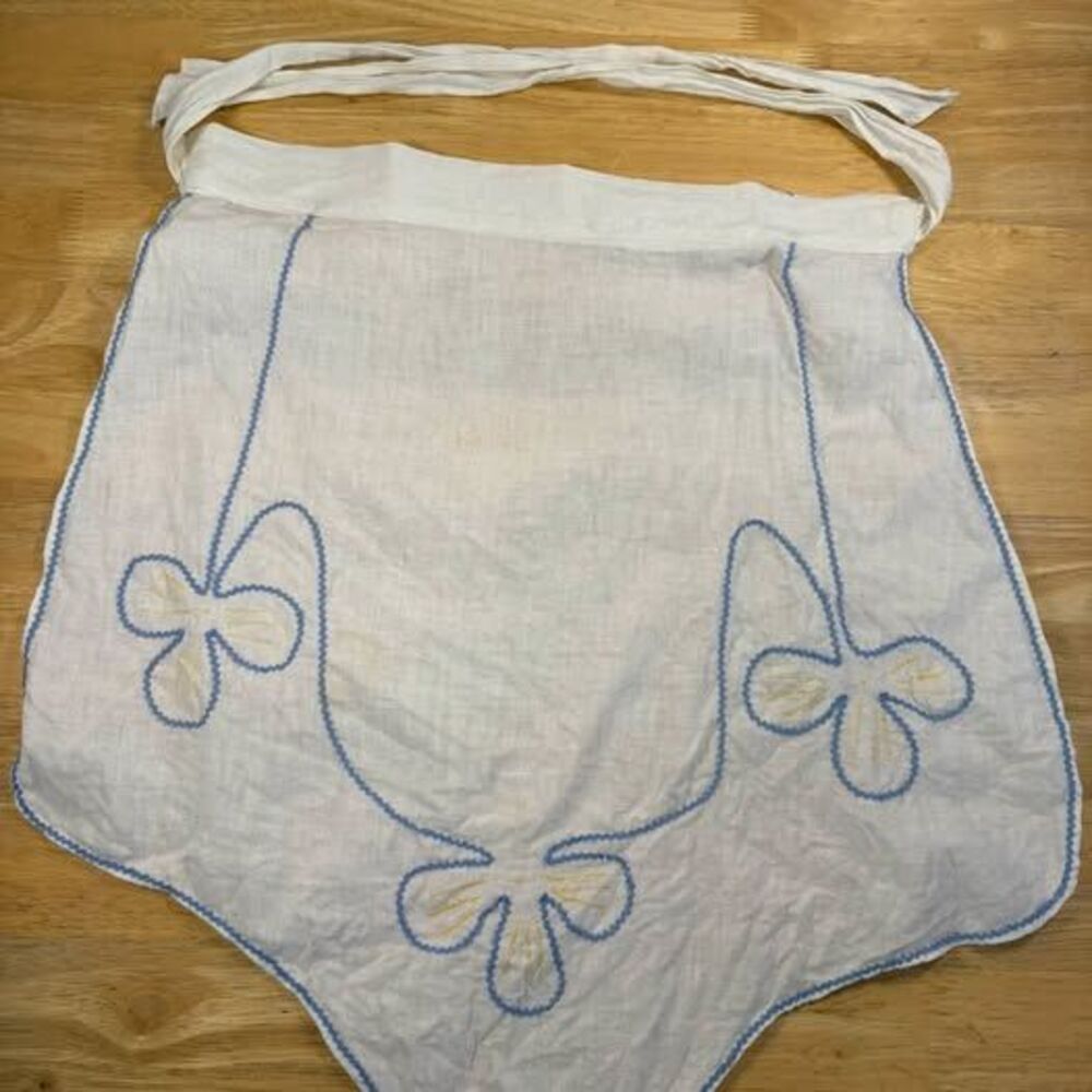 Vintage Embroidered Half Apron White Blue Yellow